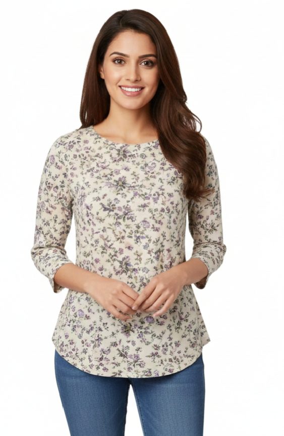 A stylish pear-shaped woman wearing a boat-neck top and a dark-colored A-line skirt to balance wide hips and highlight the upper body.